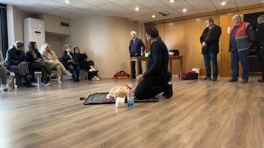 Συνεργασία Δήμου Ηρακλείου και ΕΚΑΒ Κρήτης για σεμινάρια Πρώτων Βοηθειών στους δημοτικούς υπαλλήλους