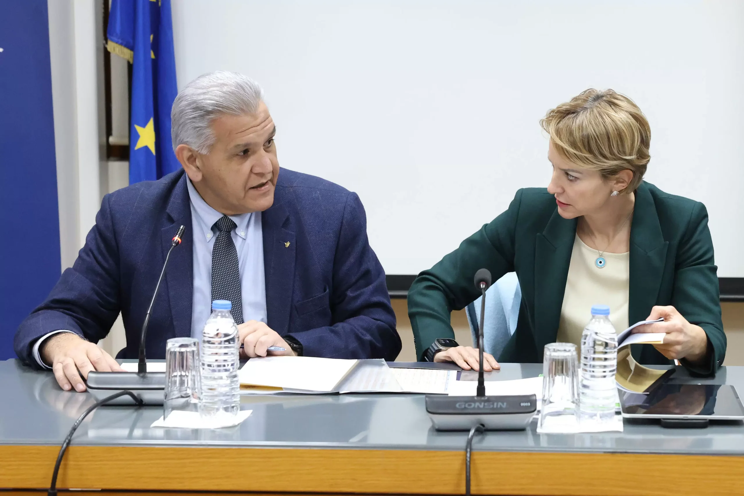 Σύσκεψη για ενεργειακά ζητήματα  με την Υφυπουργό Ενέργειας και Περιβάλλοντος Αλ. Σδούκου