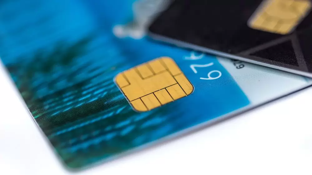 Ερχεται η προπληρωμένη κάρτα επιδομάτων – Τι πρέπει να κάνουν 1 εκατ. δικαιούχοι