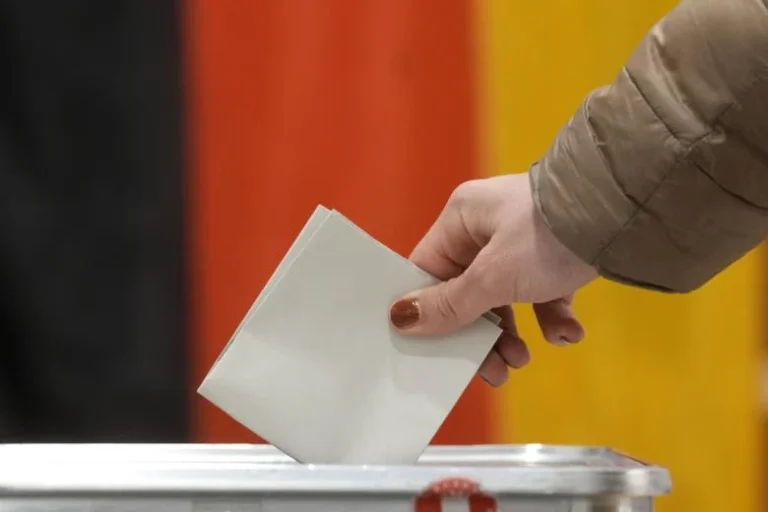 Γερμανικές εκλογές: Σεισμός από τα πρώτα exit polls – Επικράτηση CDU, 20% η Ακροδεξιά