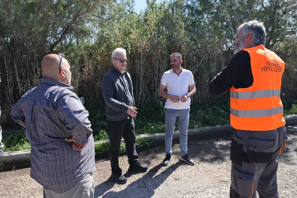 Αλ. Καλοκαιρινός: «Καθαρή πόλη σημαίνει και καθαρούς δρόμους, αυτό είναι η μέριμνα μας, αυτό φροντίζουμε να κάνουμε»