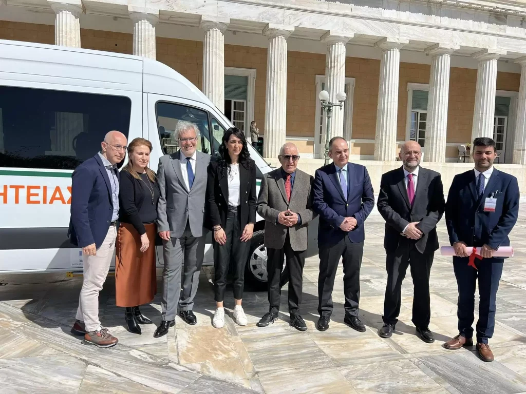 Παραδόθηκε στο Δήμο Σητείας το ειδικό όχημα μεταφοράς Ατόμων με Αναπηρία