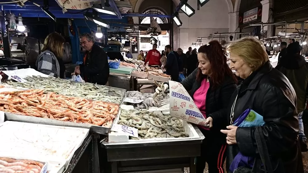 Θαλασσινά και σαρακοστιανά με μέτρο: Πότε μπορούν να εκτοξεύσουν τις τιμές της χοληστερίνης