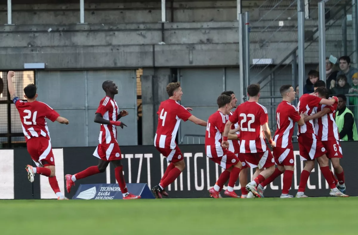 UEFA Youth League: Στα προημιτελικά ο Ολυμπιακός με «ήρωα» τον Κουράκλη – «Λύγισε» 5-4 στα πέναλτι τη Στουρμ Γκρατς