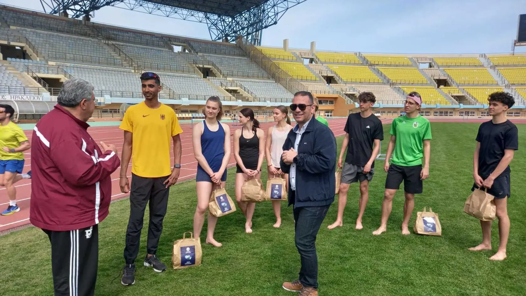 Στο Παγκρήτιο Στάδιο η προετοιμασία Γερμανών αθλητών στο άλμα εις μήκος