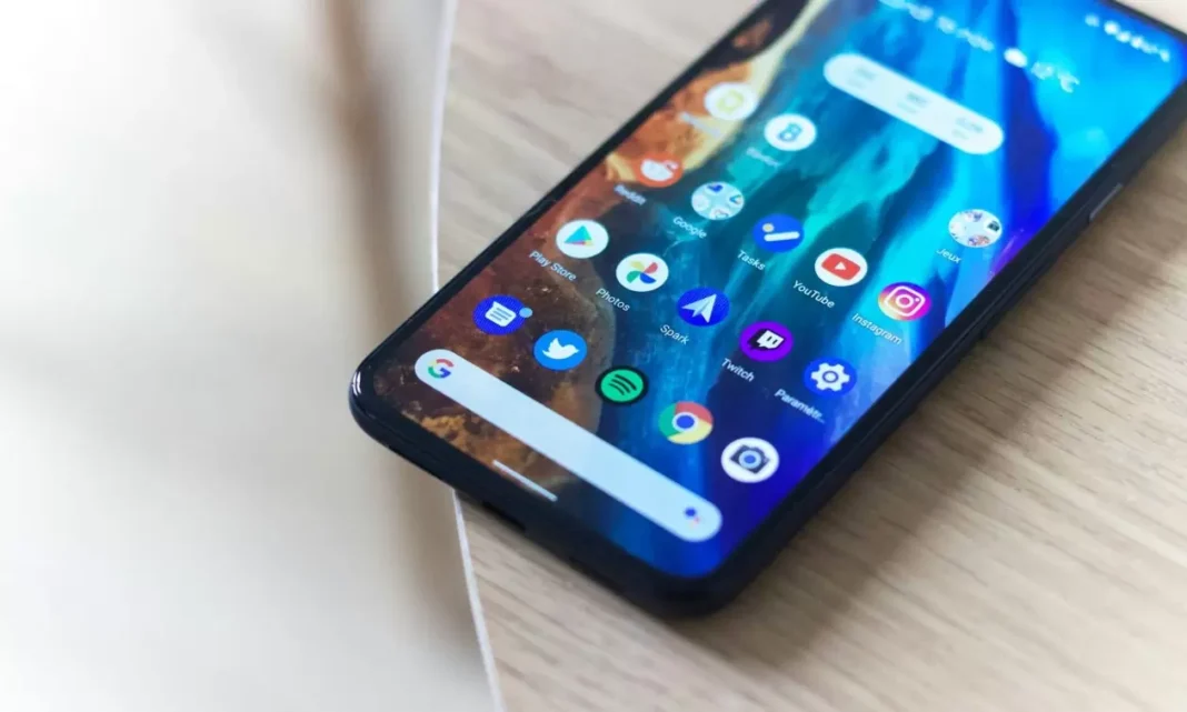 Κινητά Android: Έτσι καταλαβαίνετε ότι σας έχουν «χακάρει» – Πώς να προστατευθείτε