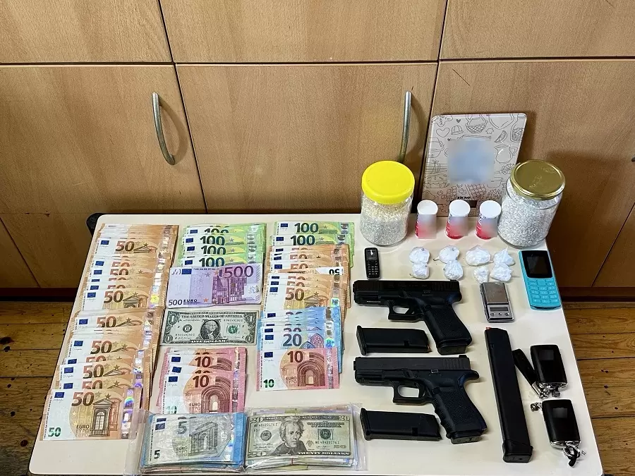 Τριπλή σύλληψη για κοκαΐνη