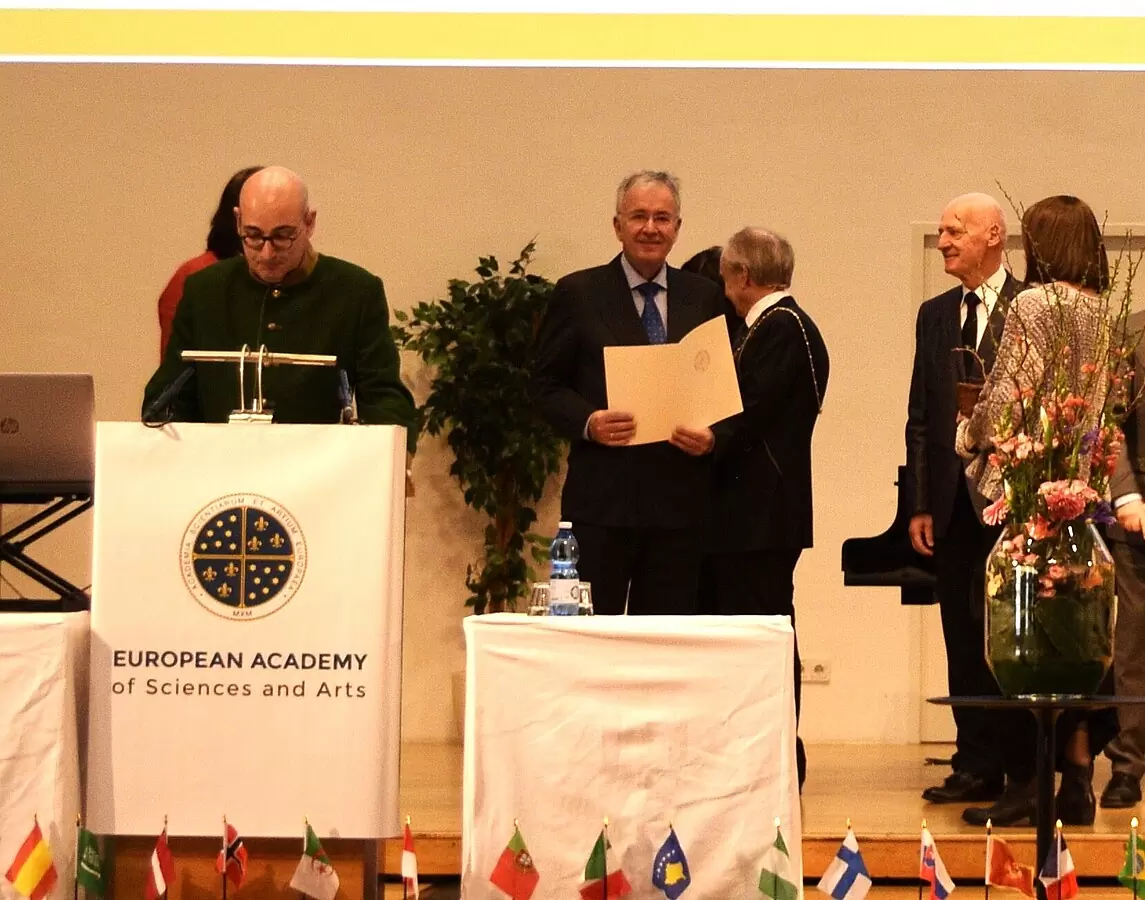 Ο Καθηγητής Βασίλειος Κουϊκόγλου εισήχθη επίσημα στην Ευρωπαϊκή Ακαδημία Επιστημών και Τεχνών