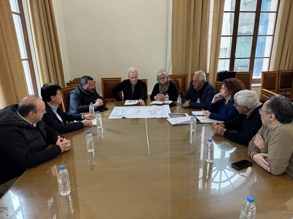 Συνάντηση του Δημάρχου Ηρακλείου με τη διεύθυνση του Μουσικού Σχολείου Ηρακλείου