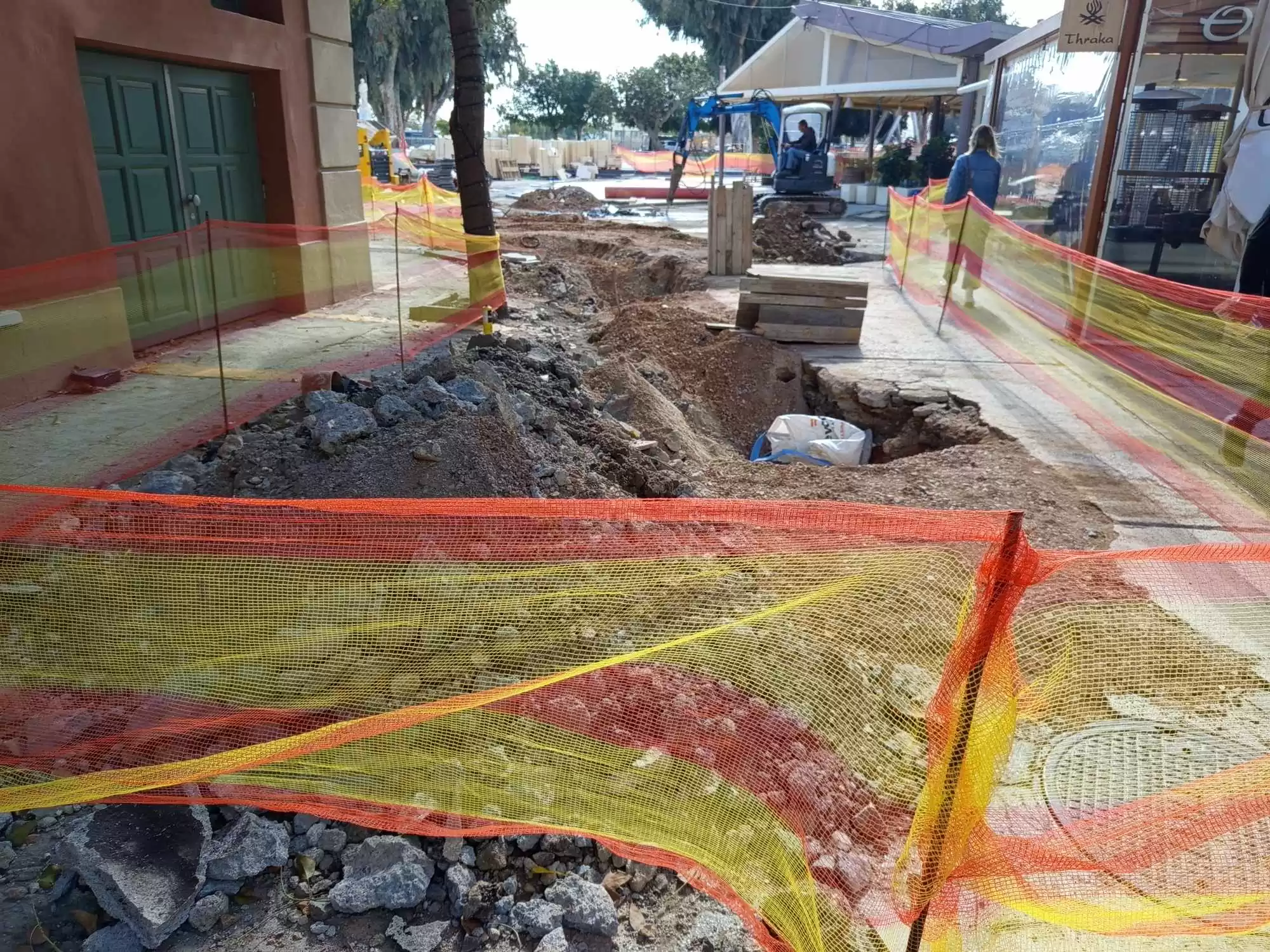 Έργα που καθυστερούν σημαντικά  στο Ηράκλειο – Αναστάτωση και ζημιές σε πολίτες και επιχειρηματίες