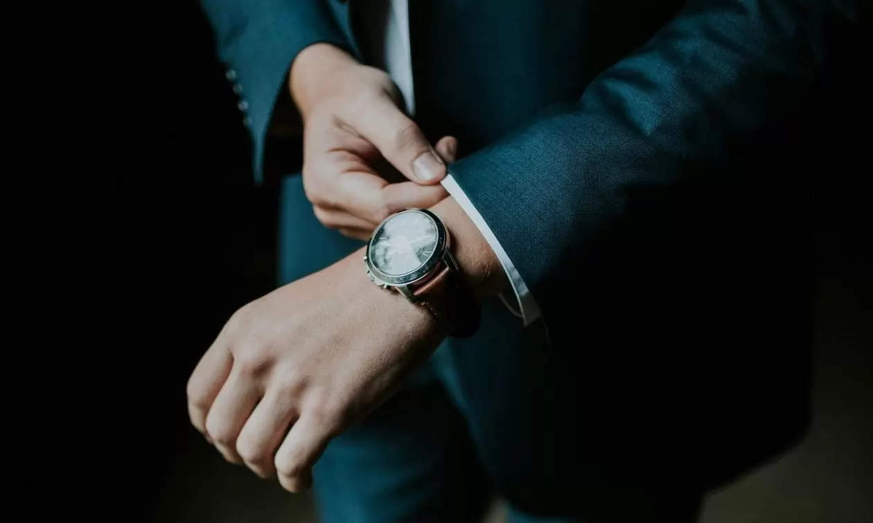 Γιατί κάποιοι φορούν το ρολόι στο δεξί τους χέρι – Τι δείχνει για την προσωπικότητά τους