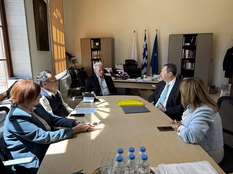 Παραμένει στον Δήμο Ηρακλείου το καφέ Μαρίνα