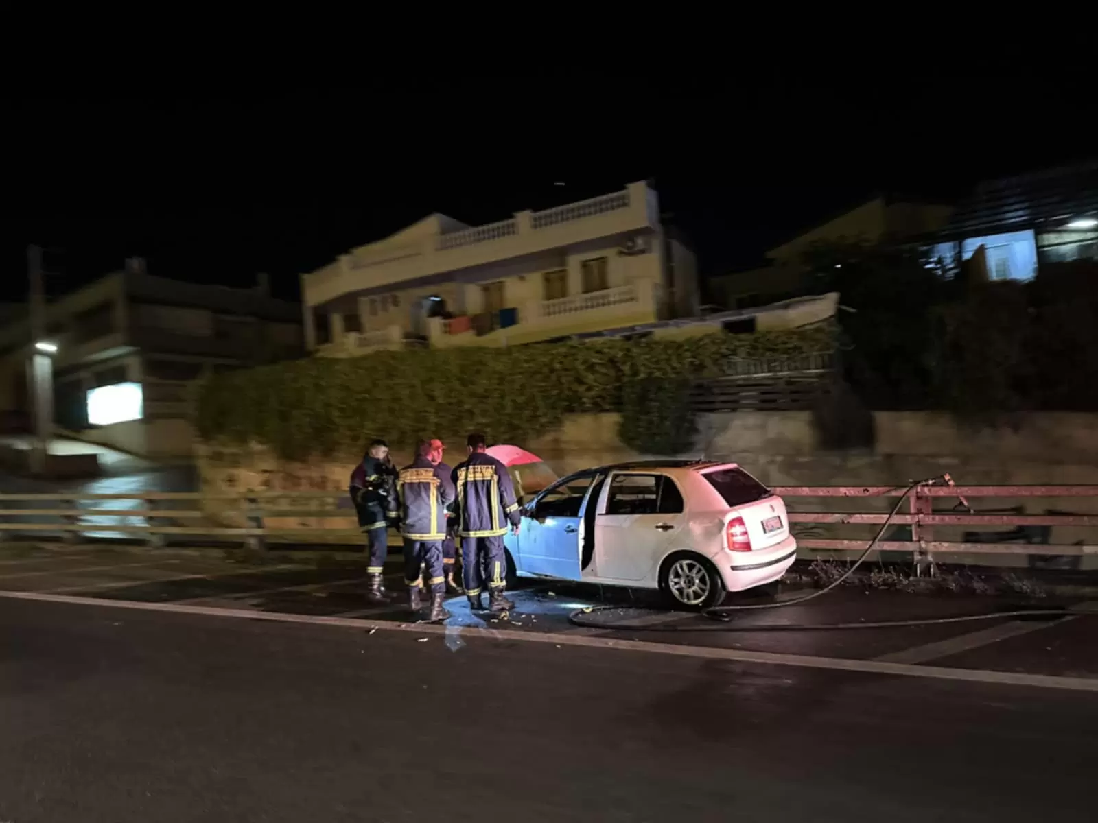 Φωτιά σε αυτοκίνητο στο ΒΟΑΚ (Photos)