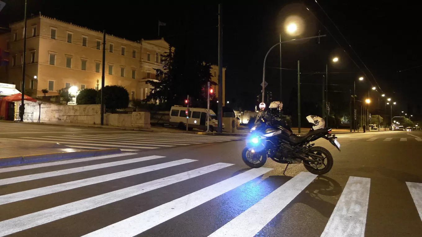 Φάρσα το μήνυμα για τοποθέτηση βόμβας στη Βουλή