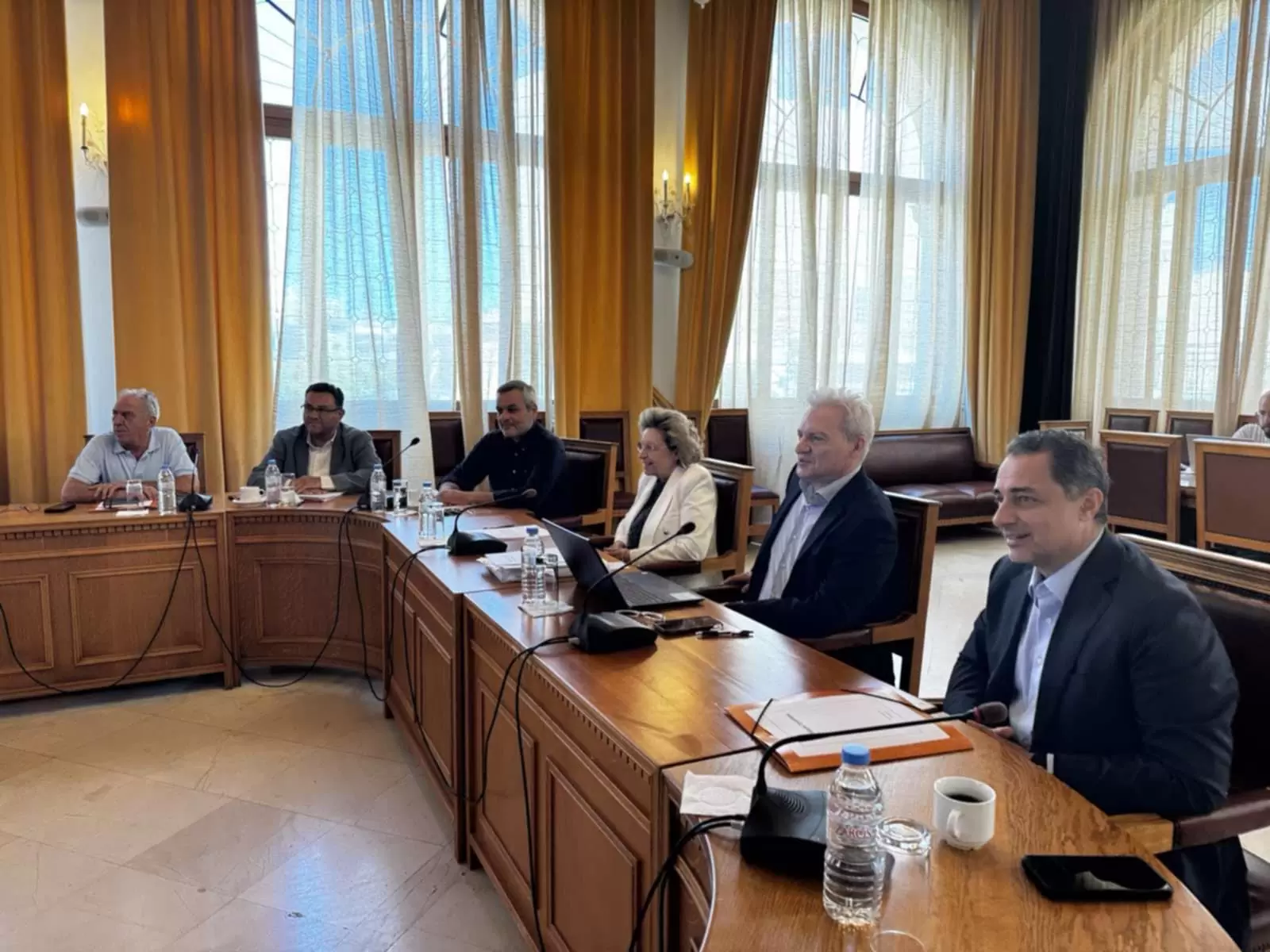 Συνάντηση Καλοκαιρινού-βουλευτών για τον ΒΟΑΚ