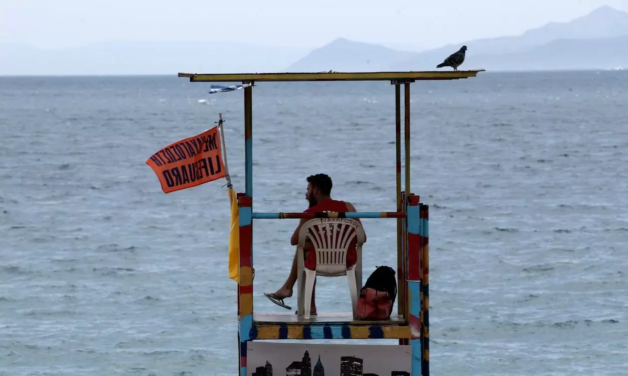 Με ελλείψεις ξεκινά η καλοκαιρινή περίοδος – Δεν υπάρχουν ναυαγοσώστες