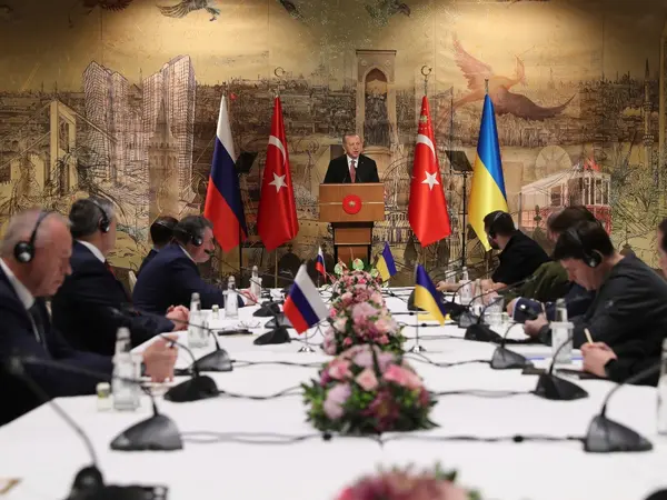 Ρωσία – Ουκρανία: Αναβάλλονται για το απόγευμα οι ειρηνευτικές συνομιλίες