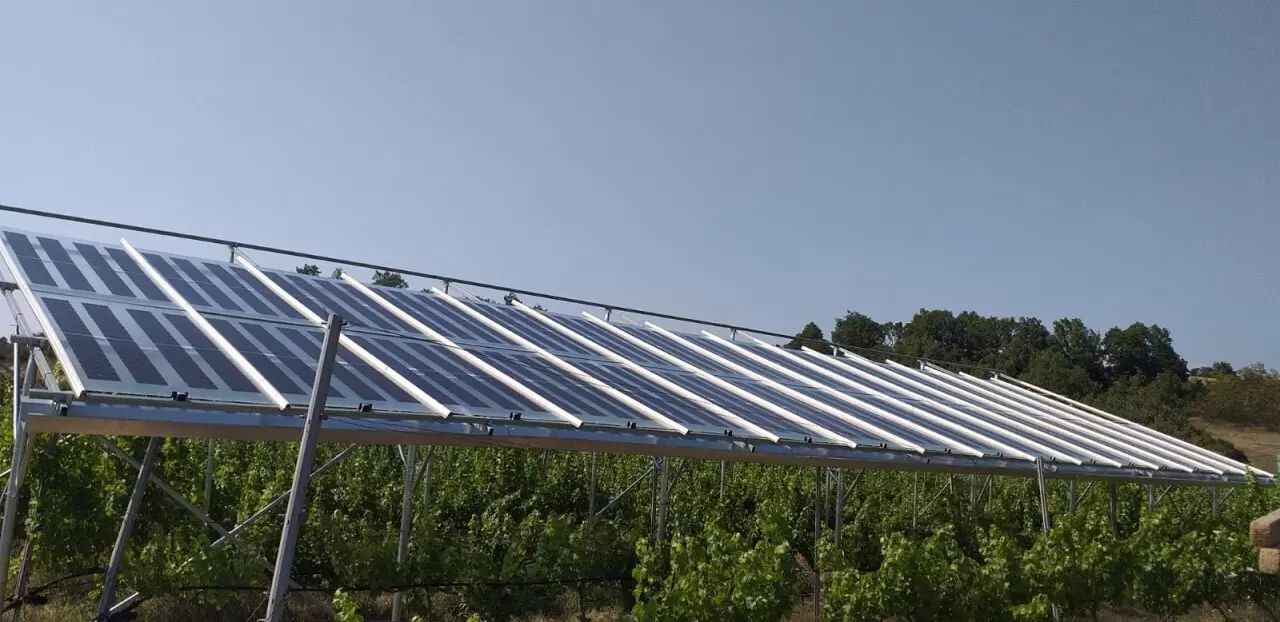 Κρήτη 2030: Ο τουρισμός που παράγει ενέργεια – και σκιά