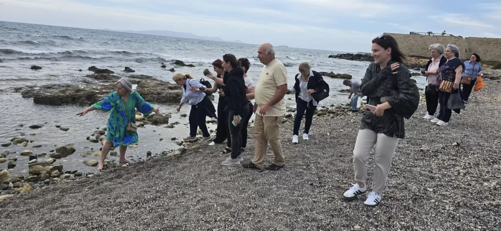 Αναβίωσε με επιτυχία το έθιμο της Μαλλιαρής Πέτρας στον Καράβολα