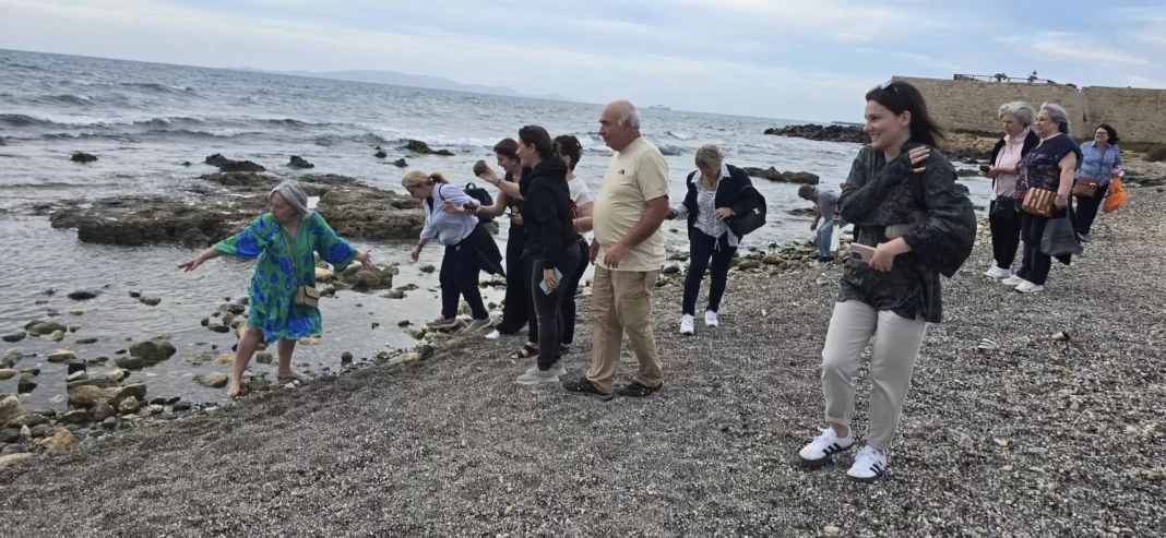 Αναβίωσε με επιτυχία το έθιμο της Μαλλιαρής Πέτρας στον Καράβολα
