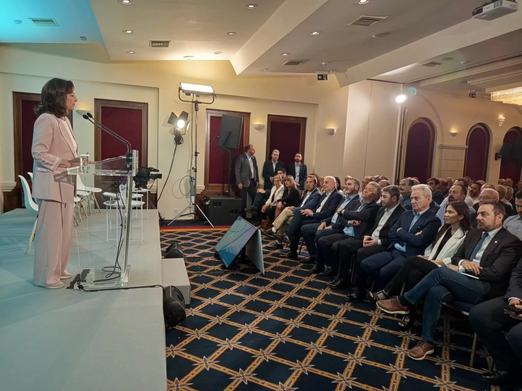 Live: H Περιφερειακή Συνδιάσκεψη του ΠΑΣΟΚ