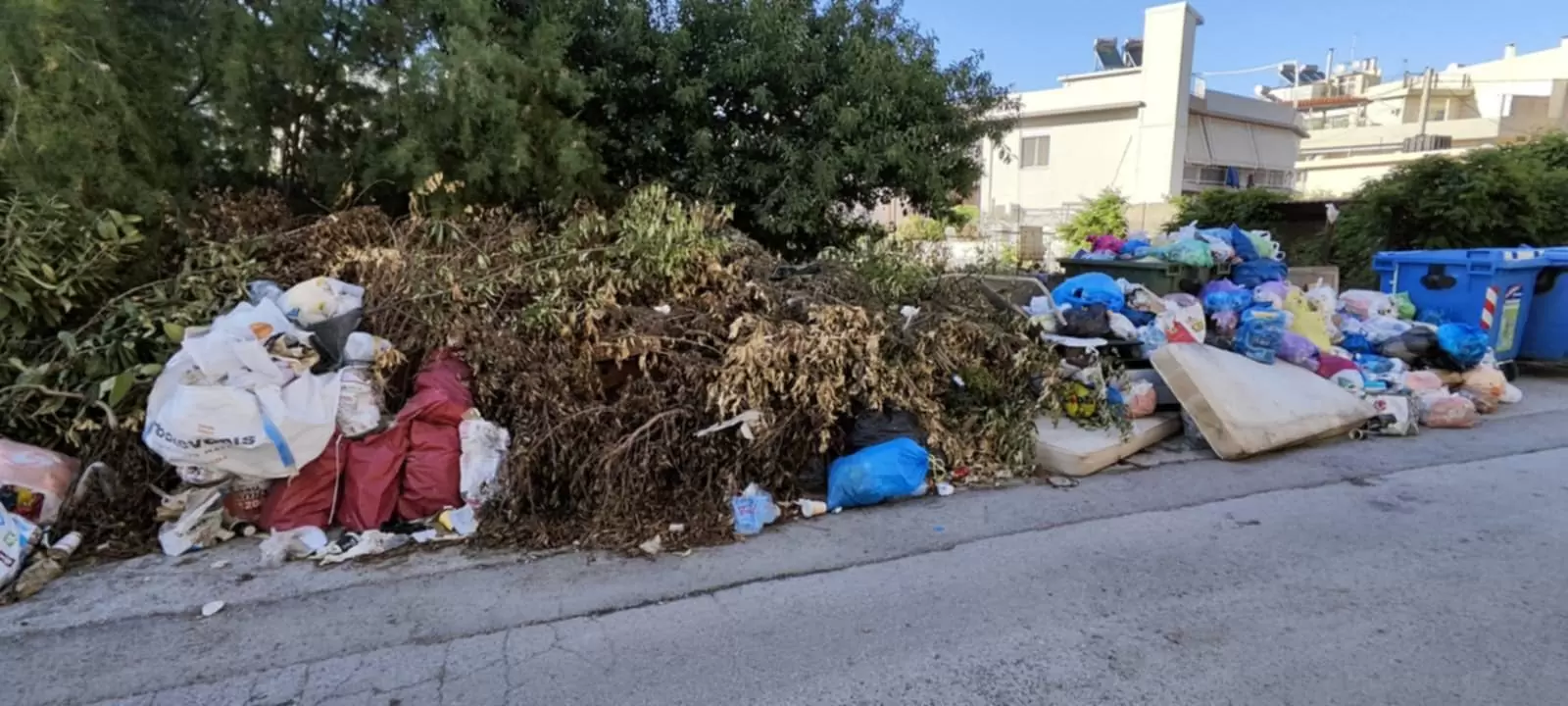 Εικόνες ντροπής στο Ηράκλειο (Photos)
