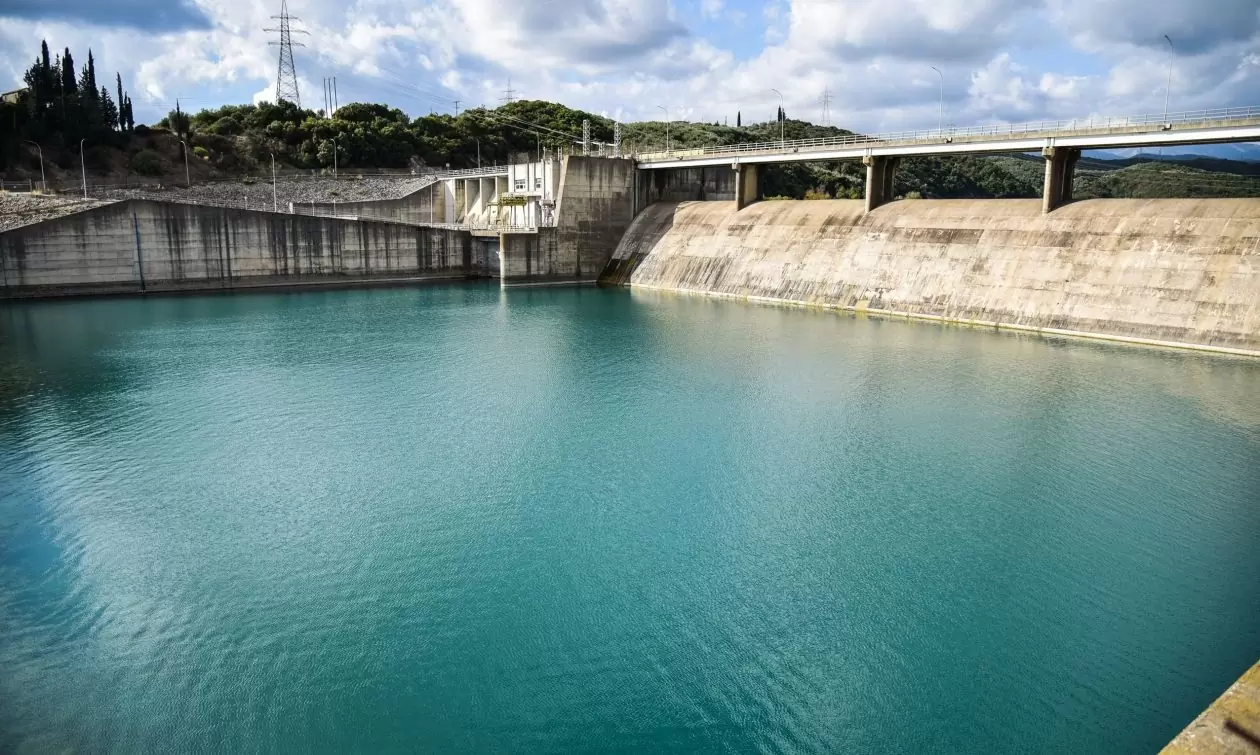 Άραχθος: Χάρισαν ζωή τα δύο παιδιά που πνίγηκαν στα παγωμένα νερά του ποταμού