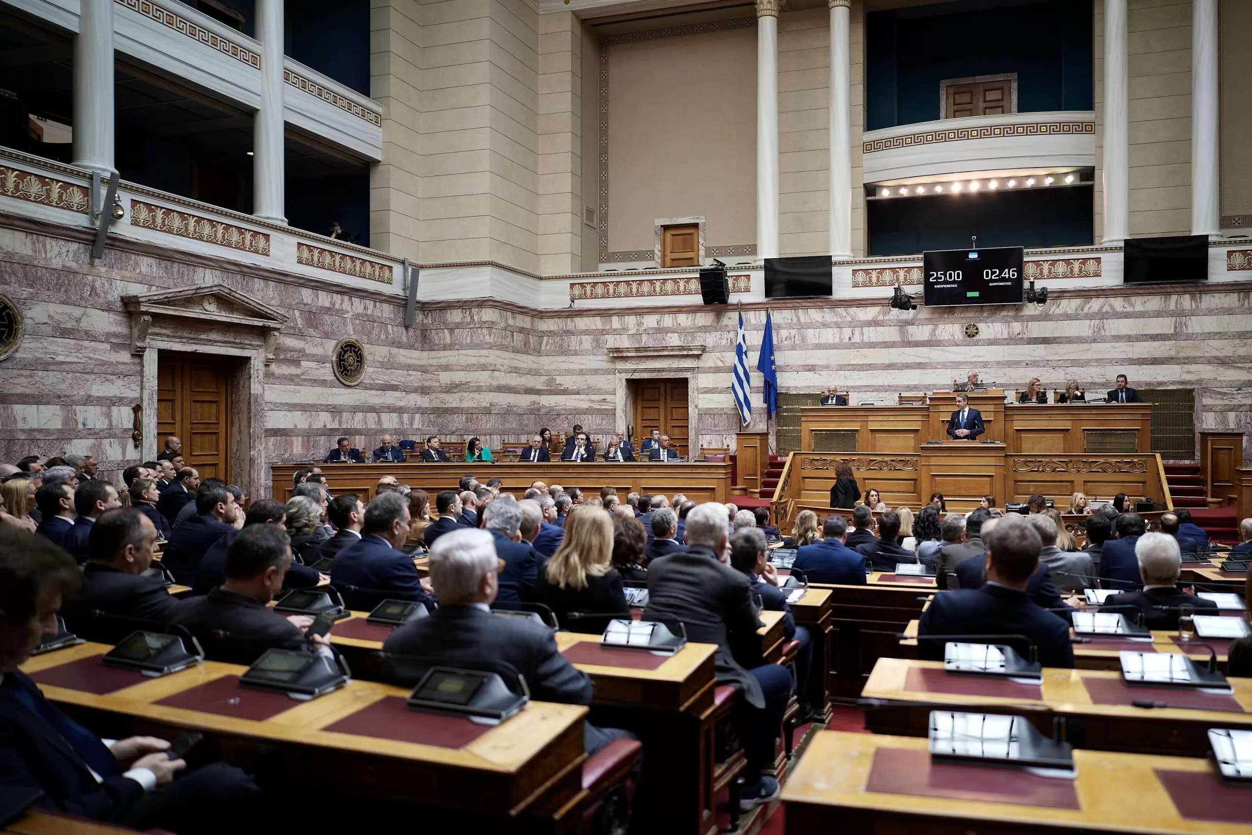 Οι ομιλίες των δύο πρώην πρωθυπουργών και η μυστική ψηφοφορία «πονοκεφαλιάζουν» το Μαξίμου