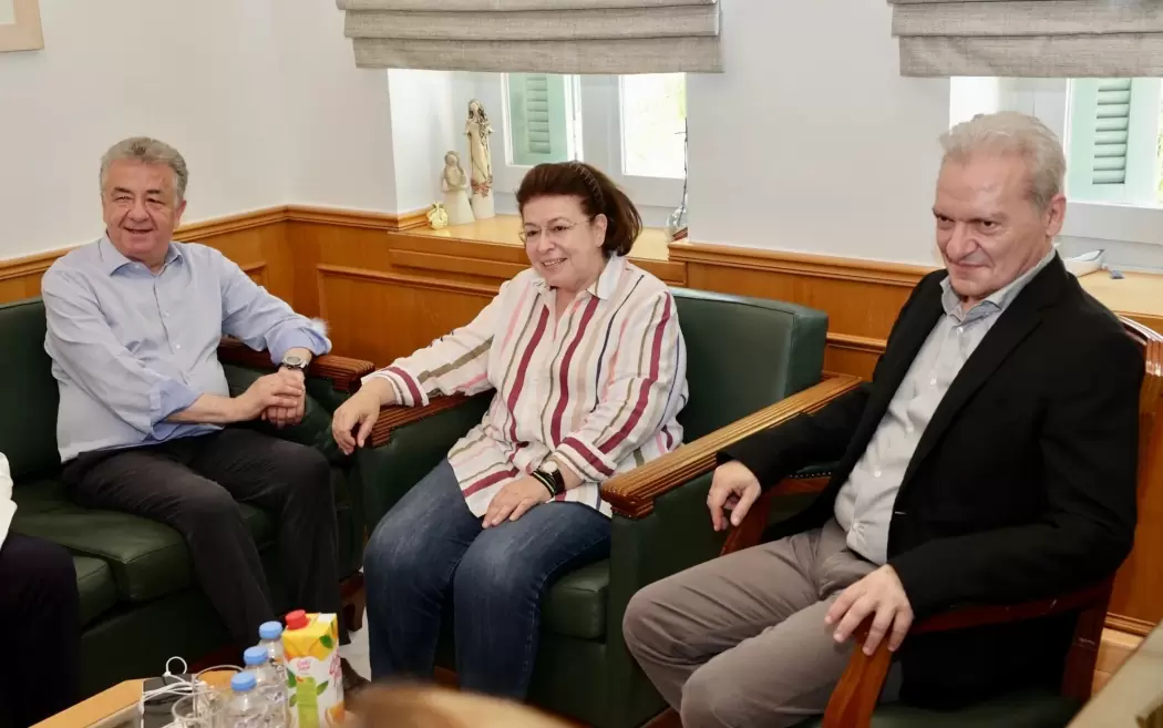 Επαφές στην Κρήτη ξεκίνησε η υπουργός Πολιτισμού Λ. Μενδώνη