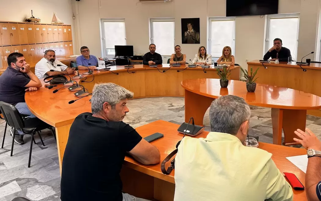 Τα ζητήματα που έθεσαν στον δήμαρχο Μαλεβιζίου οι εργαζόμενους στους ΟΤΑ