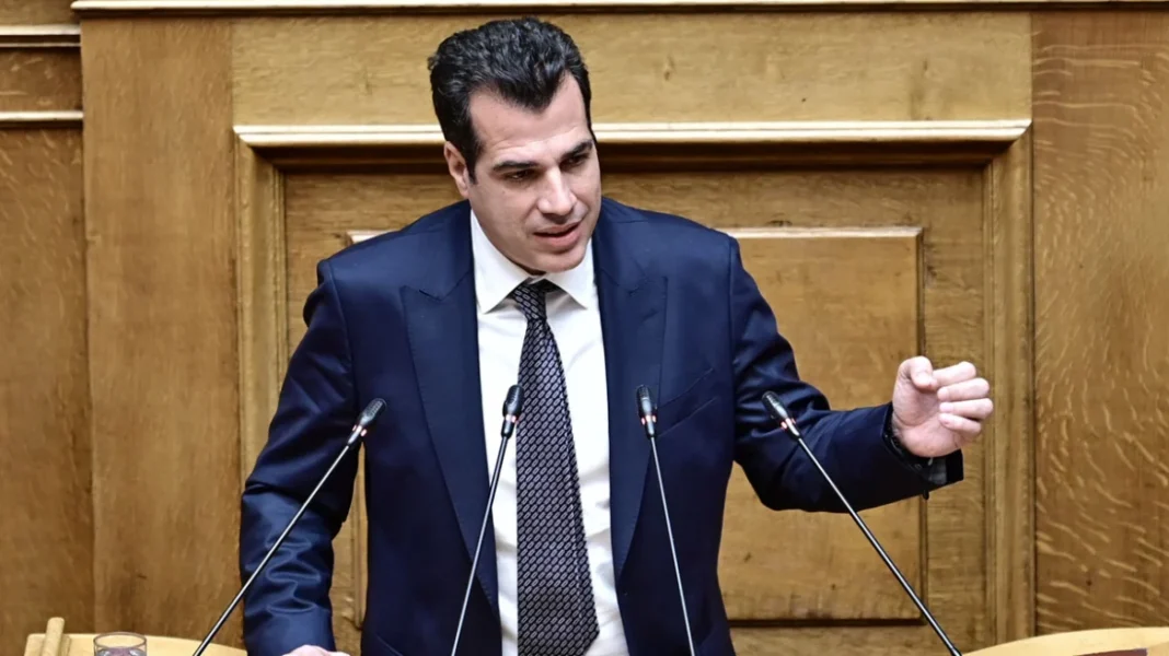 Ο Θ. Πλεύρης αναλαμβάνει υπουργός Μετανάστευσης και Ασύλου