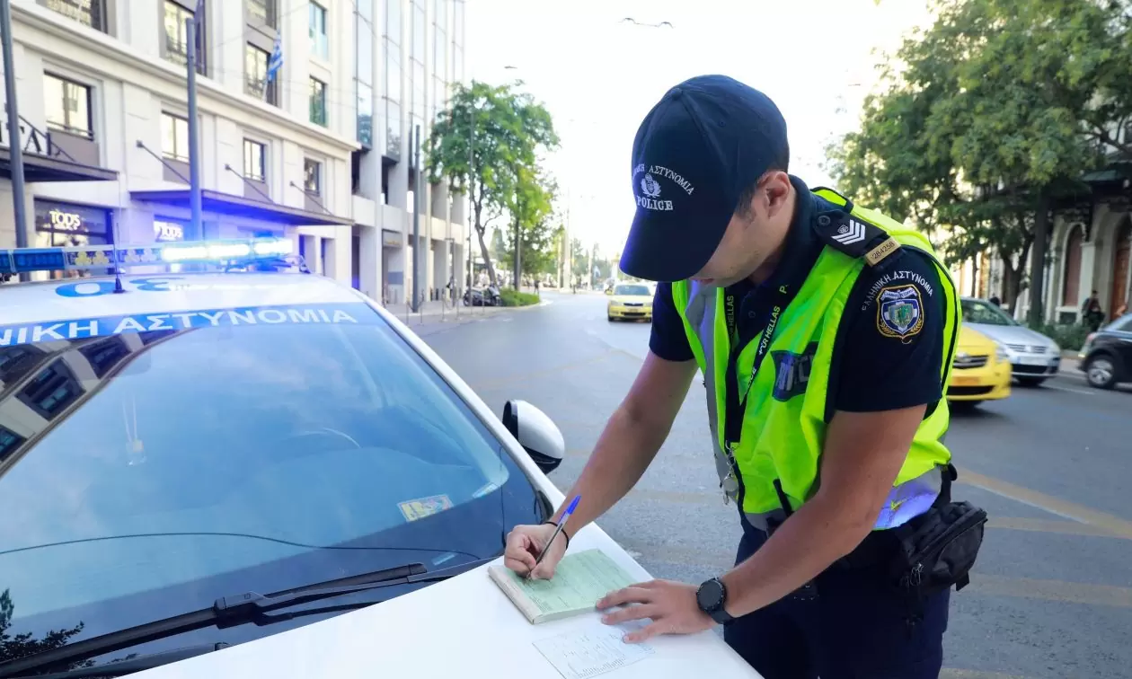 Εντατικοί τροχονομικοί έλεγχοι στην Κρήτη – Το τελευταίο τριήμερο βεβαιώθηκαν 1.389 παραβάσεις