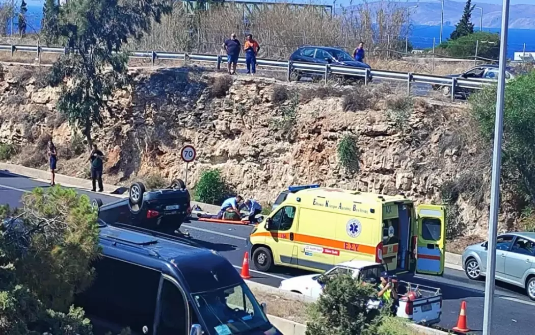 Καραμπόλα στον ΒΟΑΚ με δύο τραυματίες