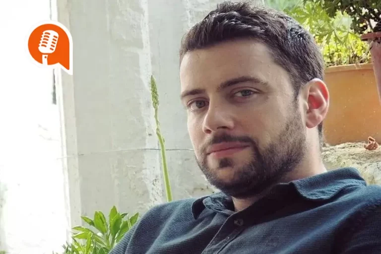 Δημήτρης Βασιλάκης: «Να μην συνηθίσουμε τη Γενοκτονία ως εικόνα στις ειδήσεις»