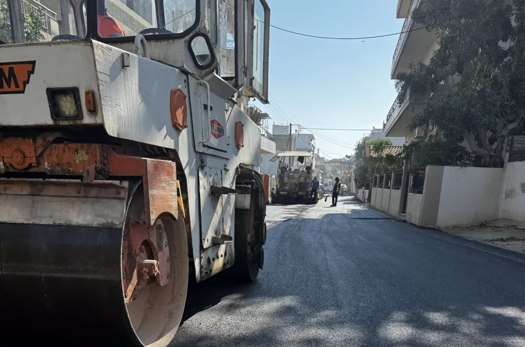 Εργασίες αντικατάστασης ασφαλτοτάπητα στην οδό Μπακογιάννη