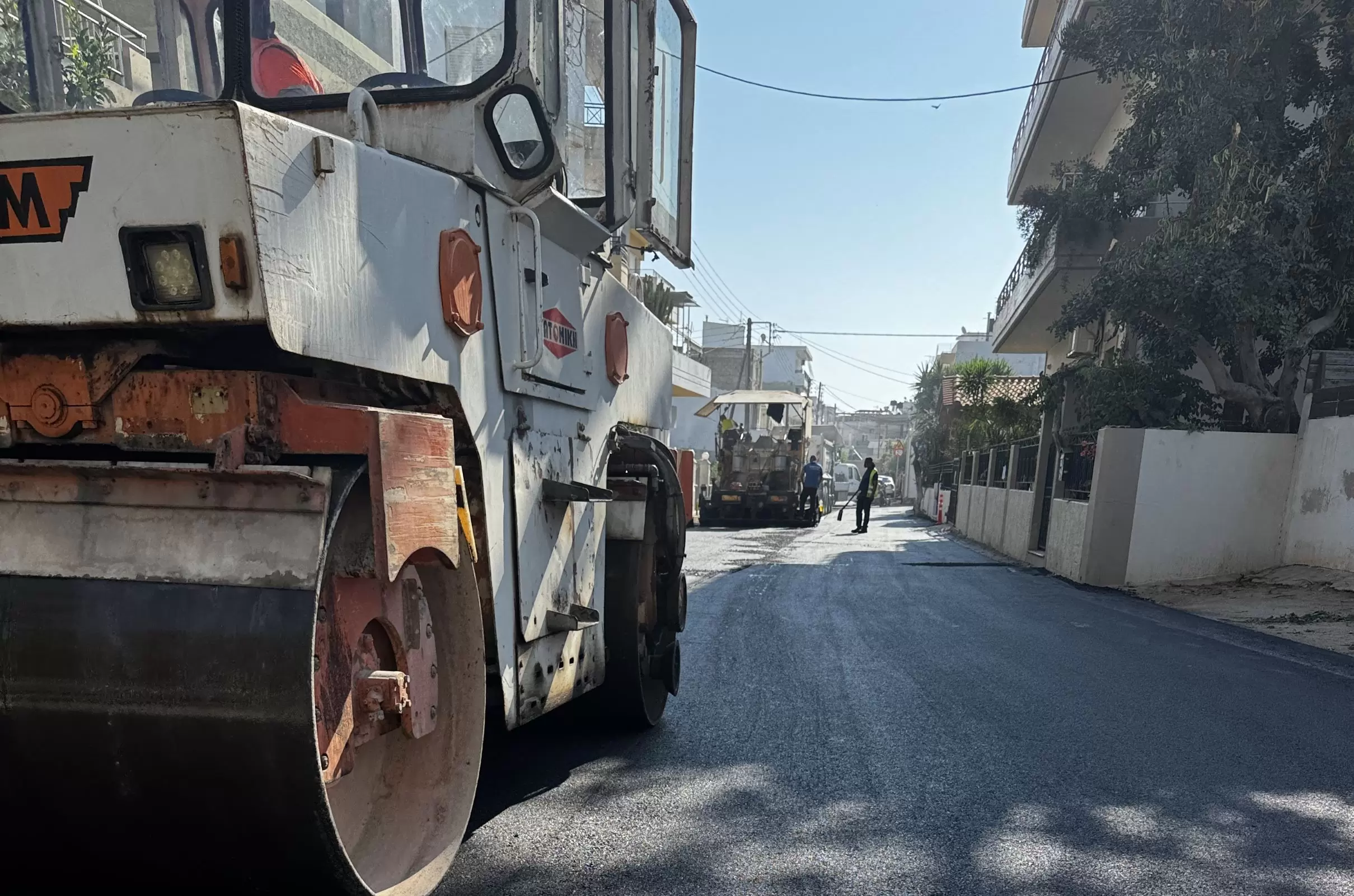 Εργασίες αντικατάστασης ασφαλτοτάπητα στην οδό Μπακογιάννη