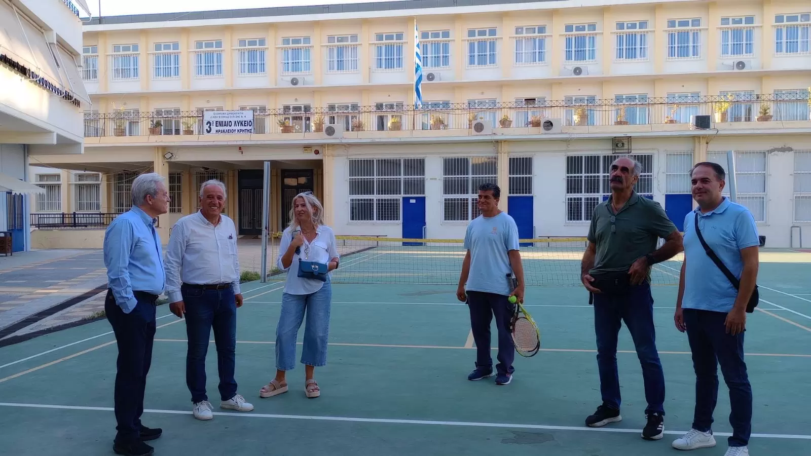 Ανοιχτές Αυλές – Ανοιχτά Σχολεία: Στο 3ο και 8ο ΓΕΛ Ηρακλείου ο Αλ. Καλοκαιρινός