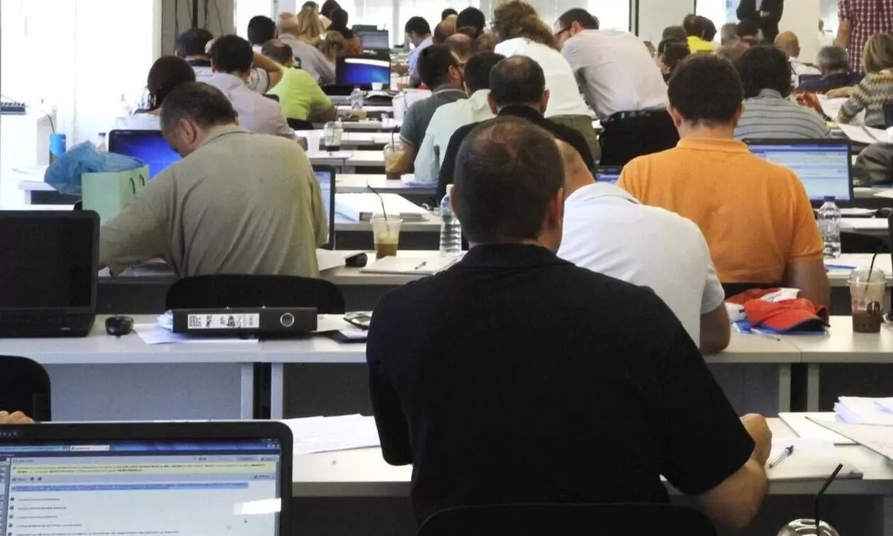 Απόφαση-πρόκριμα Μισθοδικείου για εργαζομένους σε Δημόσιο: Δεν επιστρέφουν τα Δώρα στους δικαστικούς