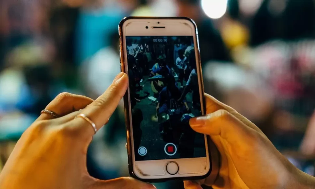 Κλείστε αμέσως αυτήν τη λειτουργία στο κινητό σας – Μπορεί να σας καταγράφει