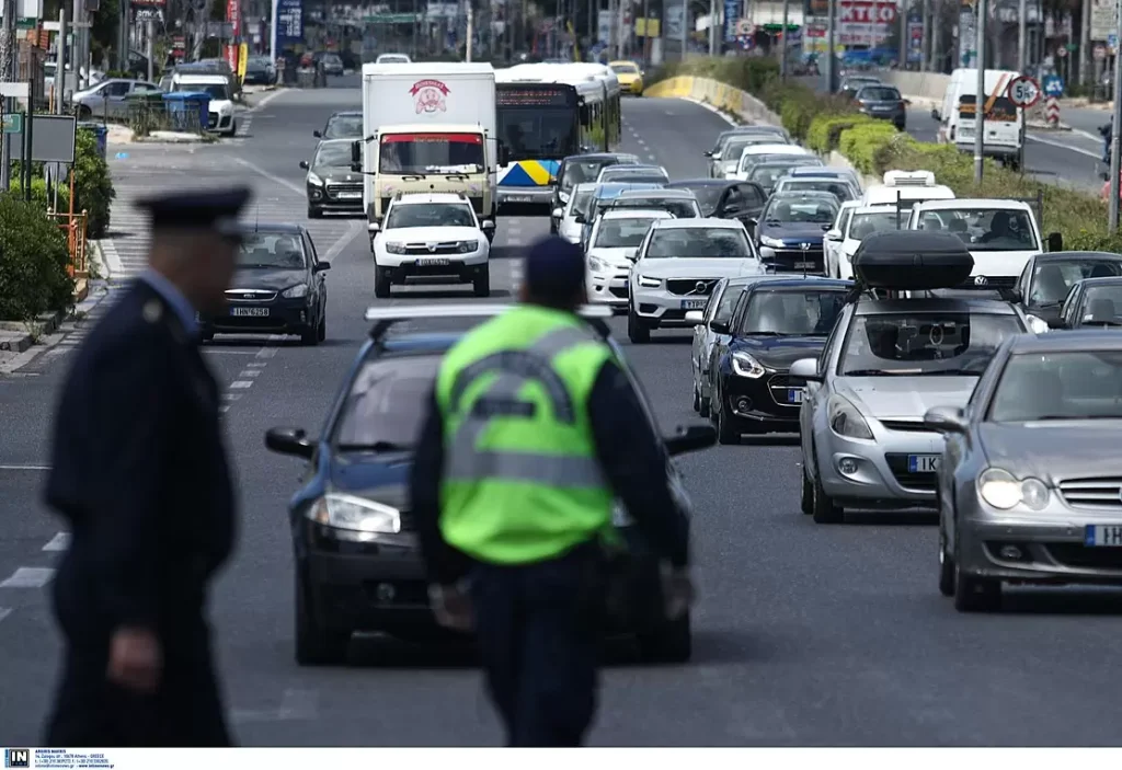 Έξοδος Δεκαπενταύγουστου: Τα έκτακτα μέτρα της Τροχαίας – Τι ισχύει για τα φορτηγά
