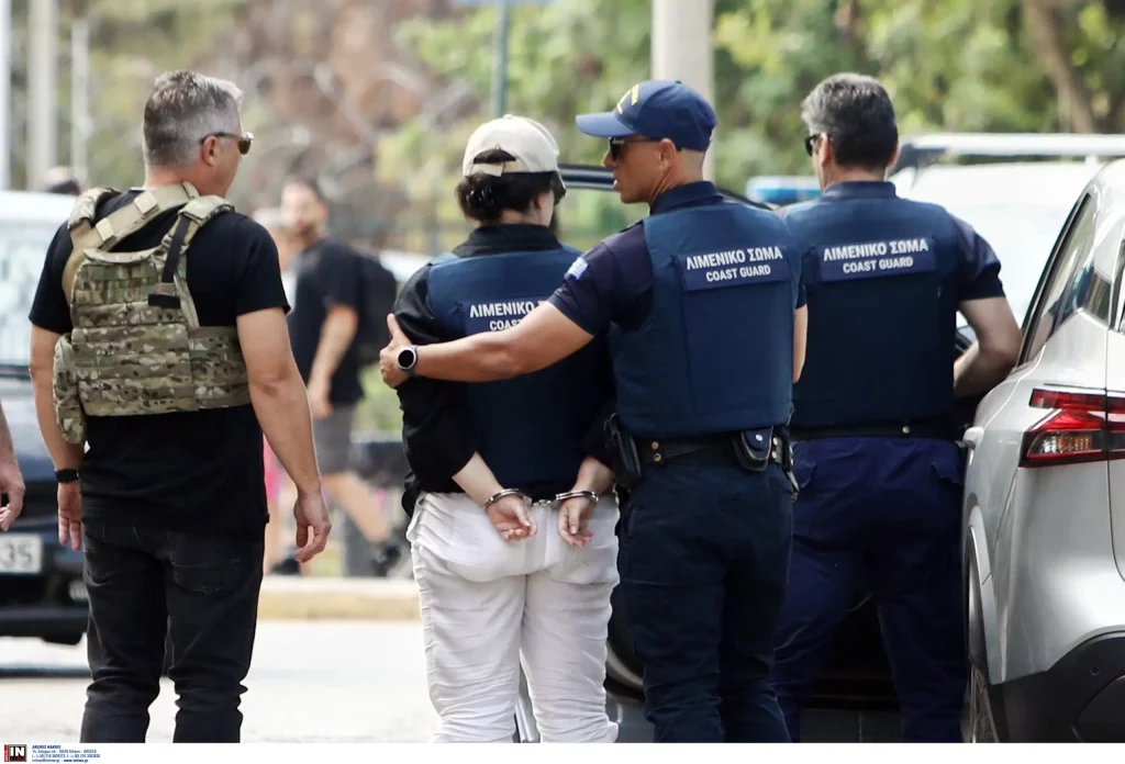 Φρίκη στο Παλαιό Φάληρο: Στο μικροσκόπιο τα βαριά ηρεμιστικά που έδινε η μητέρα στο τρίχρονο κοριτσάκι