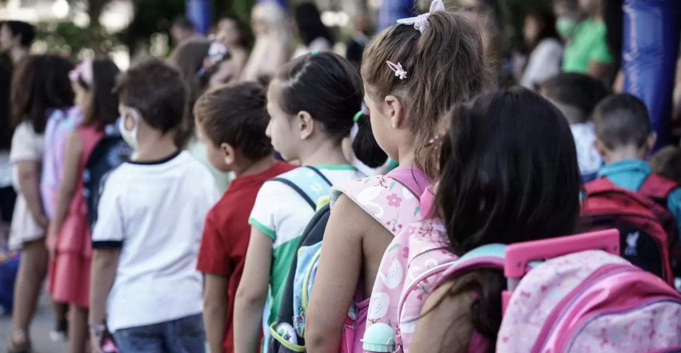 Δημογραφικό: Μειωθήκαμε κατά 500.000 άτομα, καταρρέουν οι γεννήσεις – Πότε ξεκίνησε η μείωση του πληθυσμού στην Ελλάδα