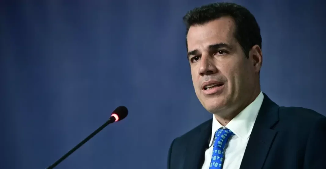 Πλεύρης: Οι ΜΚΟ δεν μπορούν να χαράζουν πολιτική, θα ελεγχθούν εάν θέλουν να κάνουν την Ελλάδα χώρα ανοιχτών συνόρων