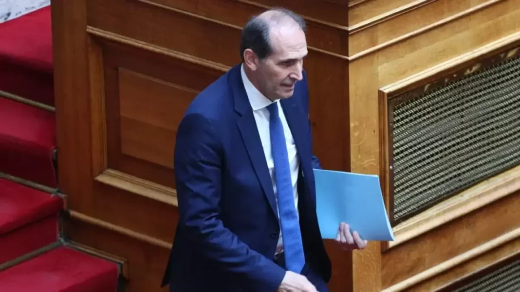 Έφυγε από τη ζωή ο Απόστολος Βεσυρόπουλος – Συλλυπητήρια απο τον πολιτικό κόσμο