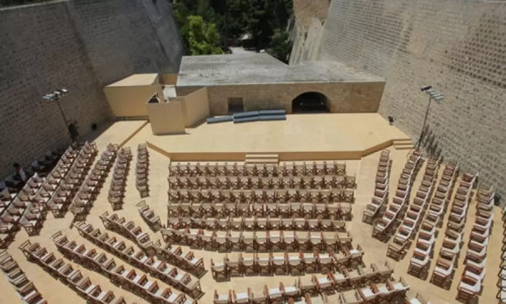 Ηράκλειο: Το όνομα του Μίκη Θεοδωράκη θα δοθεί στο θέατρο της Πύλης Βηθλεέμ