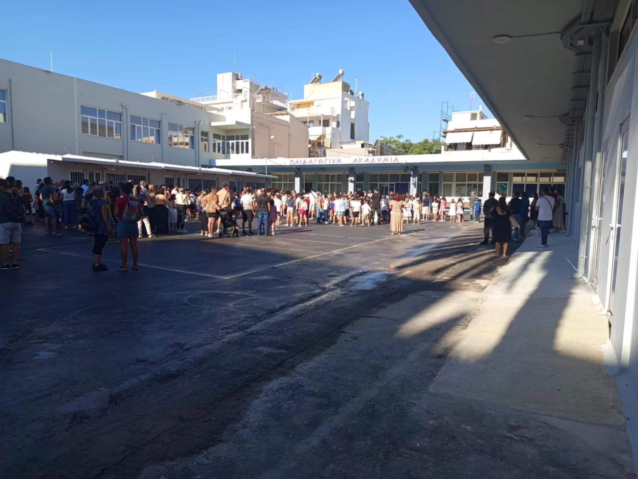 Αγιασμός στην Παλιά Ακαδημία: Χαμόγελα αισιοδοξίας για μια καλύτερη χρονιά