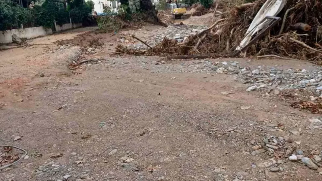 “Καμπανάκι” κινδύνου για τις πλημμύρες στα Χανιά – Ελλιπή χρηματοδότηση για καθαρισμό ρεμάτων