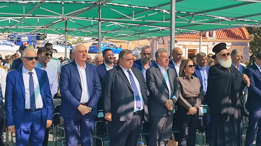 Με κάθε επισημότητα πραγματοποιήθηκε η Εκδήλωση Μνήμης στο Πανδημοτικό Ηρώο για την 82η επέτειο του Ολοκαυτώματος