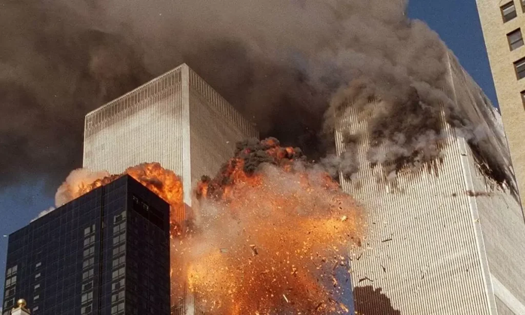 11η Σεπτεμβρίου 2001: 10 θεωρίες συνωμοσίας που δεν μοιάζουν και τόσο… αθώες