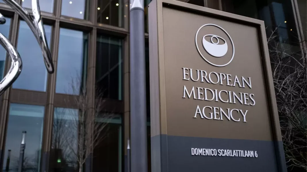 Ο ΕΟΦ και ο ΠΟΥ αντικρούουν τον Τραμπ για την σύνδεση της παρακεταμόλης με την εγκυμοσύνη και τον αυτισμό